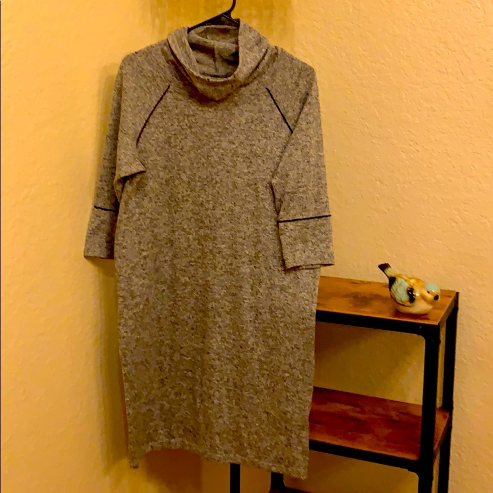 RELAXED & SOFT JERSEY DRESS by Bobeau